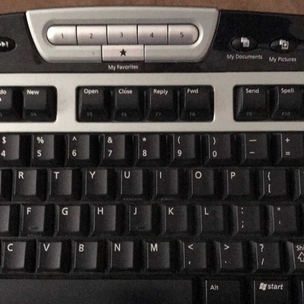 Keyboard - Picture 3 of 5